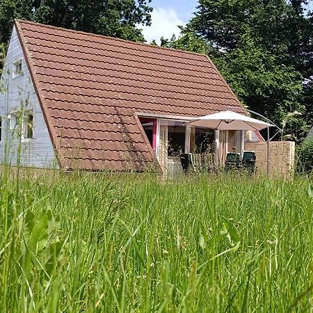 6-Pers Vakantiebungalow In Het Heuvelland Simpelveld Bagian luar foto